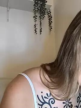 Goldloeckchen159 — Show sweet Pussy 