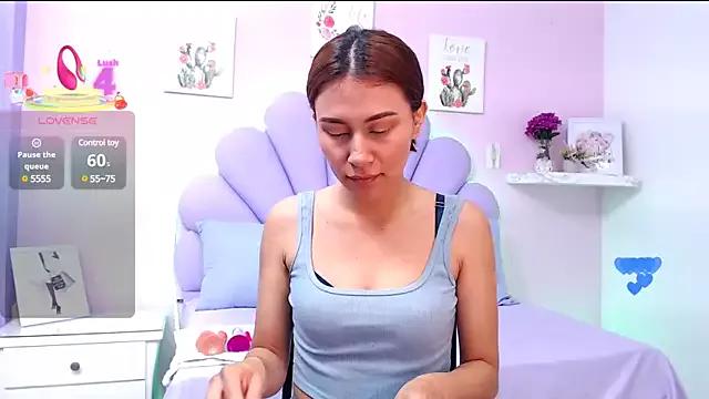 HannaPretthy on StripChat 