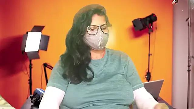 StripChat Hansika190 is Freechat Hansika190 — lipstick