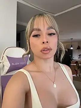 Holli_woul's avatar