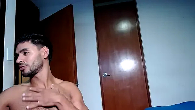 HOTLATINO2025 — f on sc