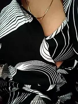 husa_Malikaa — boobs show