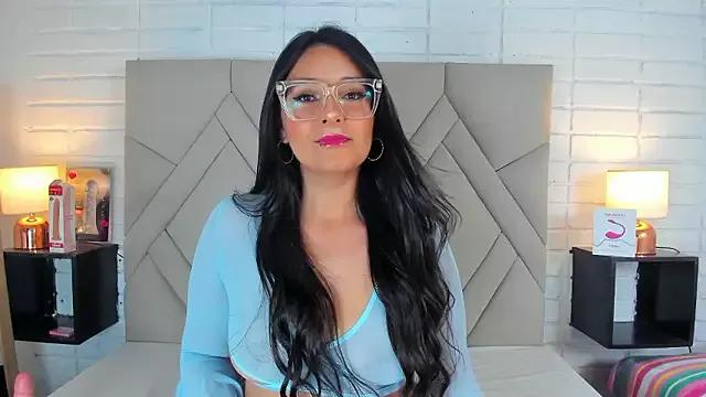 Isis_Osman on StripChat 