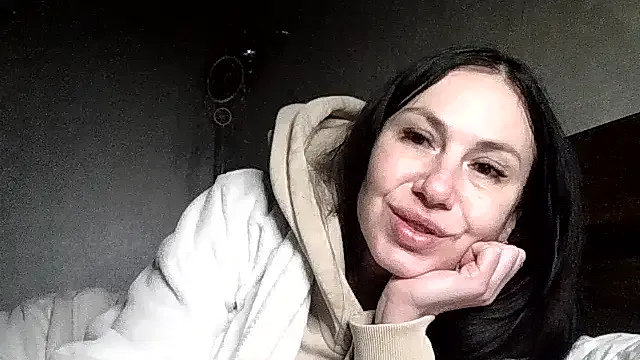 JulianaGold1