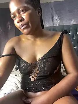 Kikie23 on StripChat 