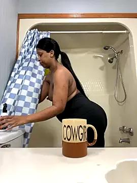 KLoveeee — Sexy Ass Dance Show