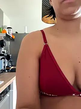 LaPetiteKim — Nue plus doigt