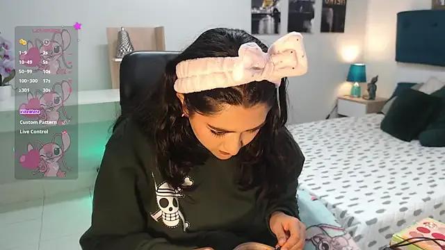 madame_lottie on StripChat 