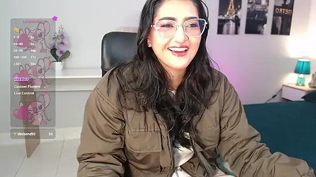 madame_lottie on StripChat 