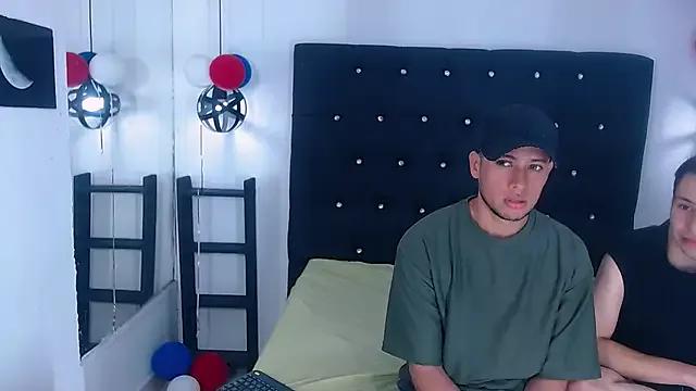 MaxAndLucas on StripChat 