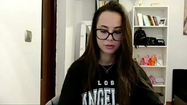 MayaJoy24 on StripChat 