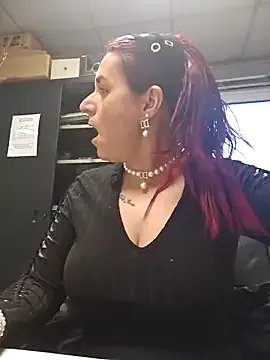 Micorazon088 — JE ME DOIGTE LA CHATTE PENDANT 2 MN BURO