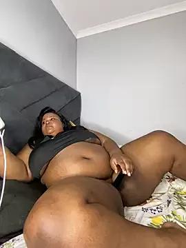 MissLola27 on StripChat 