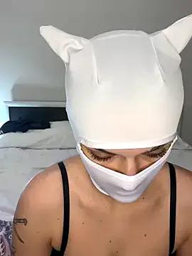 Nikki_Hoee — Flash chatte 