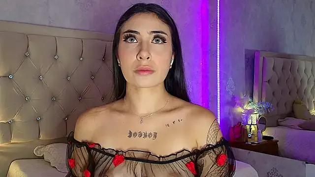 nini_love01 on StripChat 