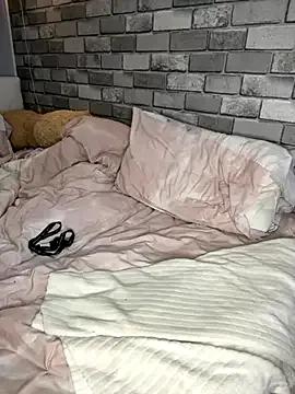 StripChat Poppy_frankie is Freechat Poppy_frankie — 5min Titty flash