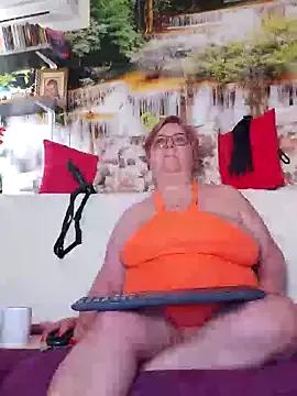 QueenPammy1 on StripChat 
