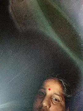 reemacouple007 on StripChat 