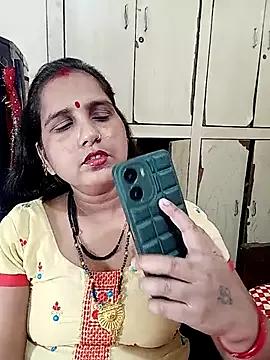 reemacouple007 on StripChat 