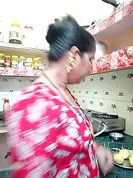 reemacouple007 on StripChat 