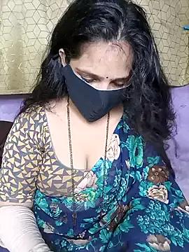 Rising_Smiler on StripChat 