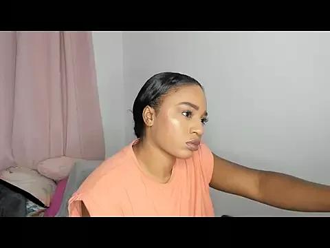 SaraaWalton1 on StripChat 