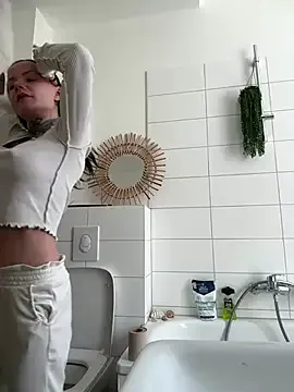 SkinnyLilly