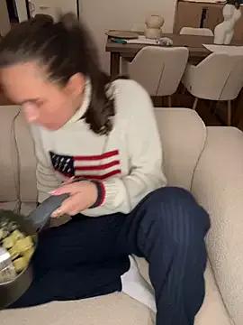 SophiiaStarr —  Striptease 