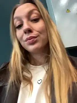 Sweet___Emily — Moan LOUD&HORNY near people