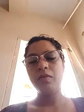 thanusi_2 — Private on StripChat