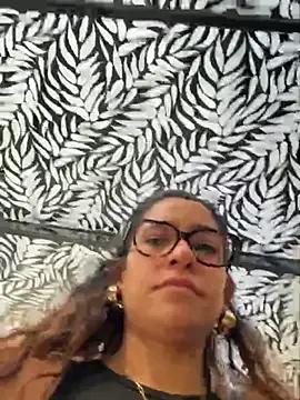 ValeriEvan — Warm up my pussy in public 