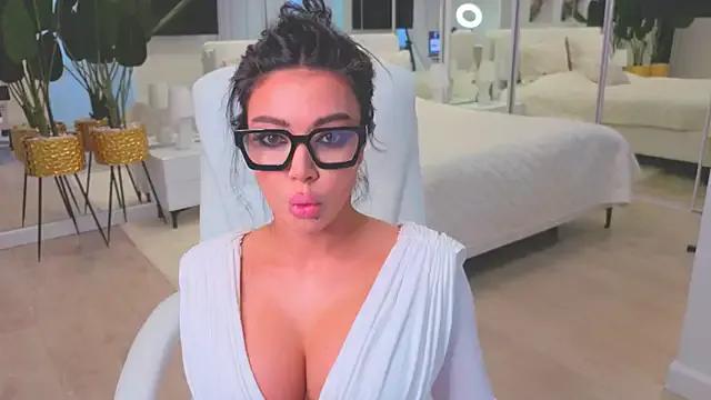 wowEva — cum show big squirte