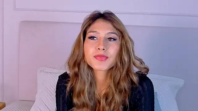 StripChat ZoehAngel is Private ZoehAngel — Put dildo on mirror and rub pussy + domi